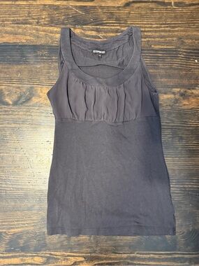 Express Women’s Black Scoop Neck Pleated Tank Top
